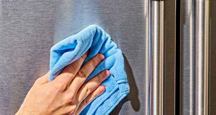 تمیزکاری سطح استنلس استیل