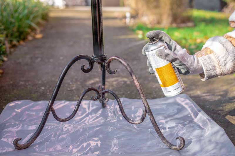 رنگ کردن فلزات با اسپری رنگ